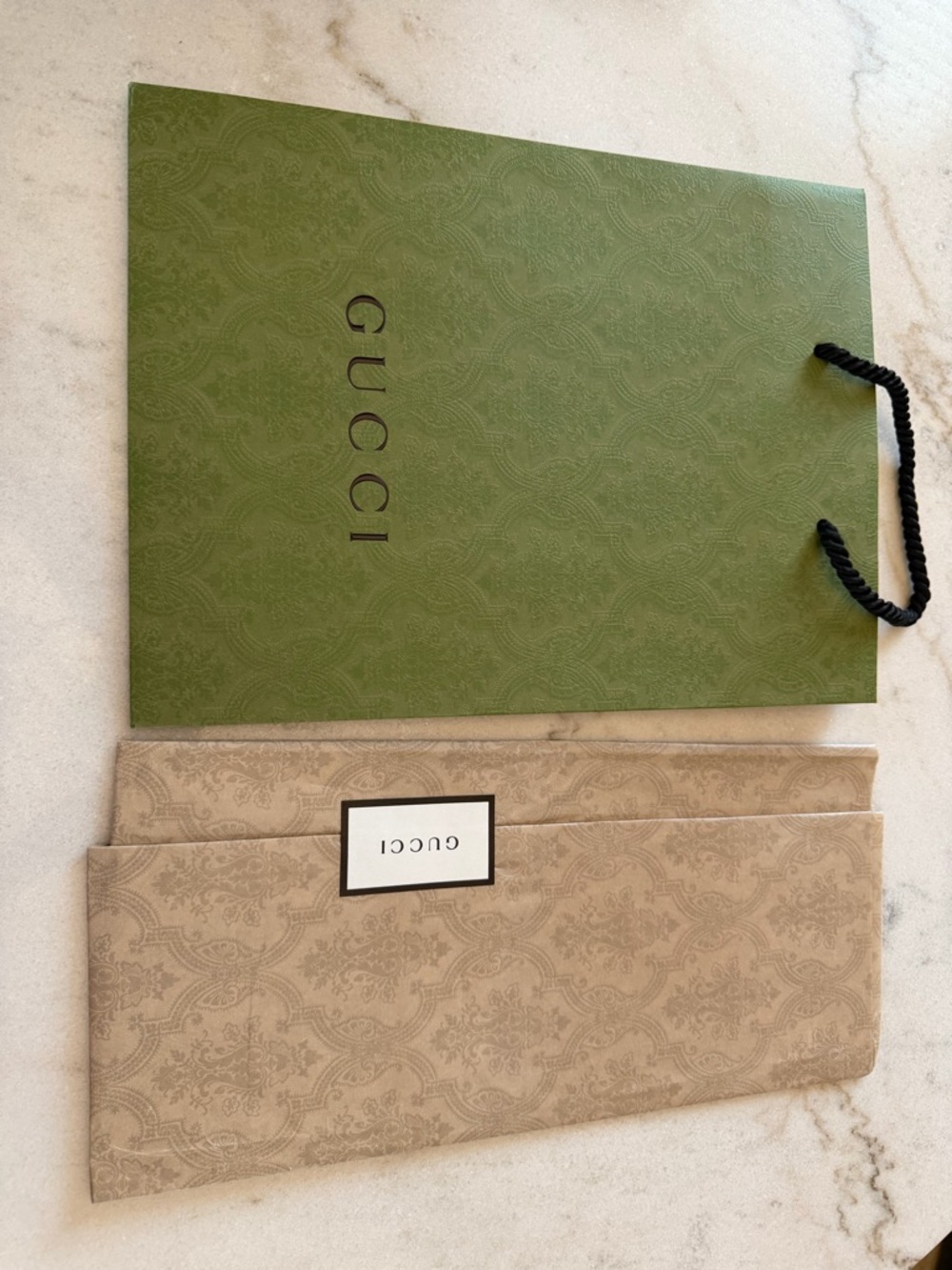 Gucci Green Logo Gift Bag with Beige Tissue